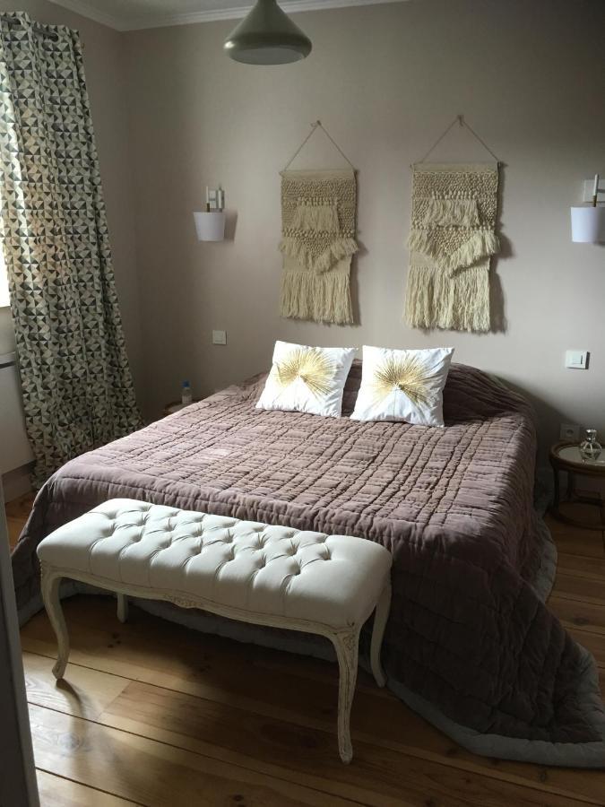 B&B Les Hauts D'오르난스 외부 사진