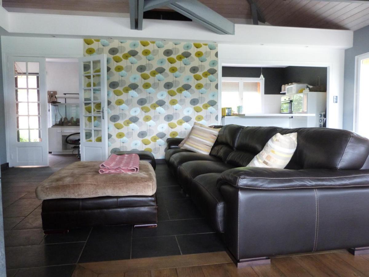 B&B Les Hauts D'오르난스 외부 사진