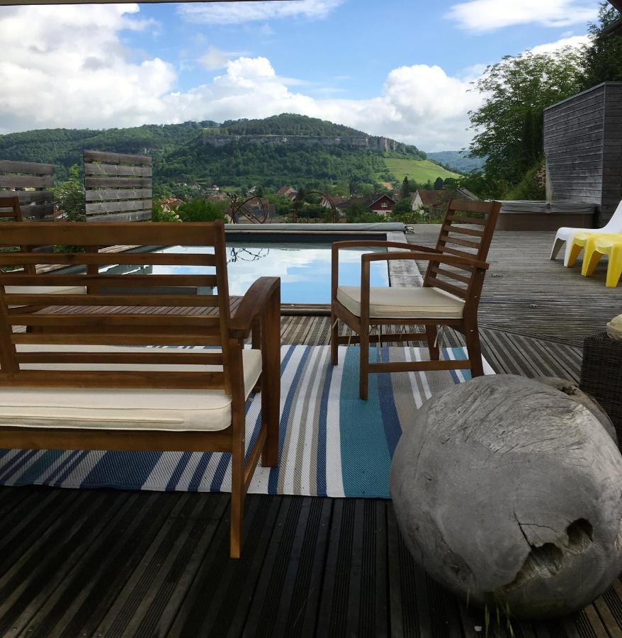 B&B Les Hauts D'오르난스 외부 사진