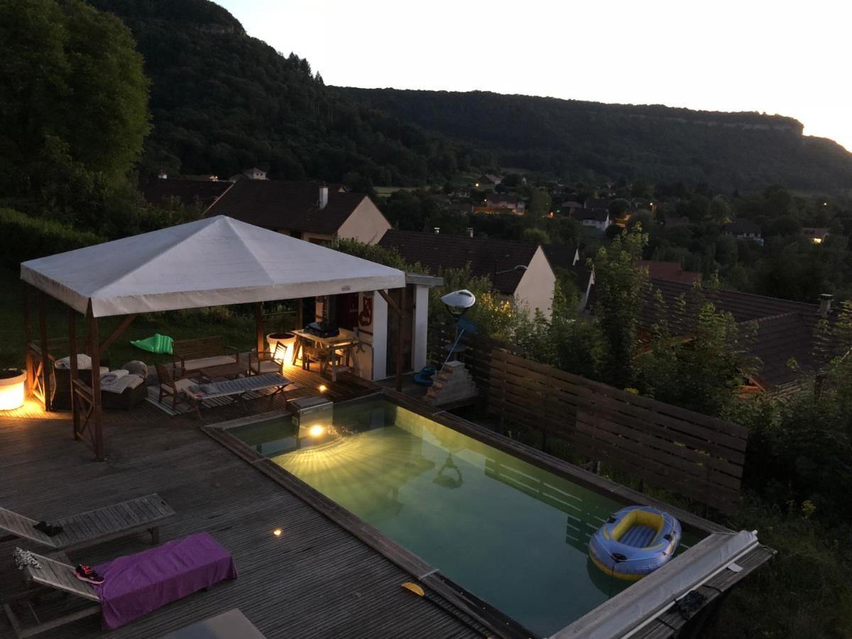 B&B Les Hauts D'오르난스 외부 사진