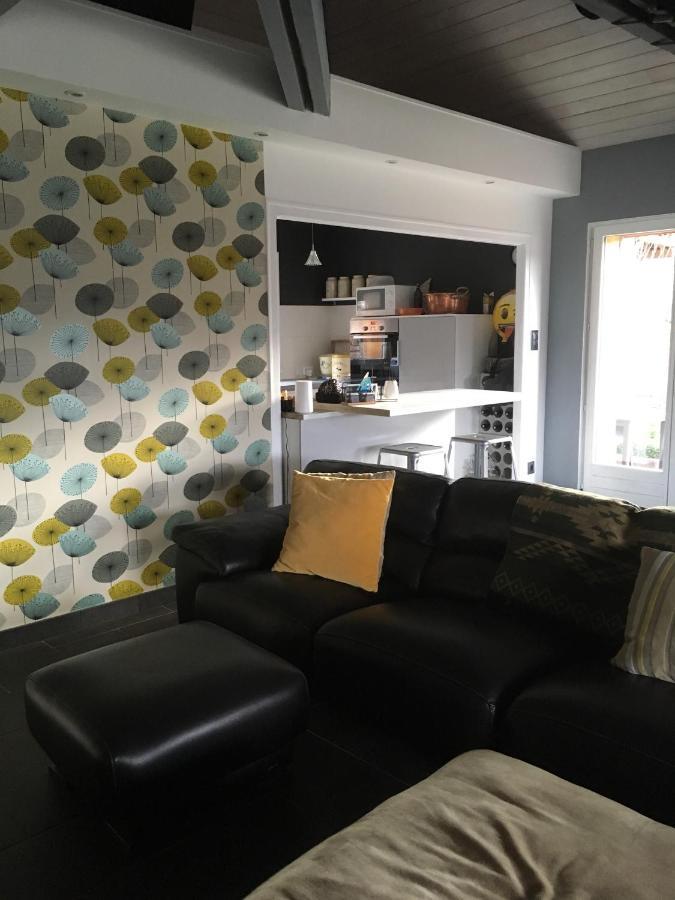 B&B Les Hauts D'오르난스 외부 사진