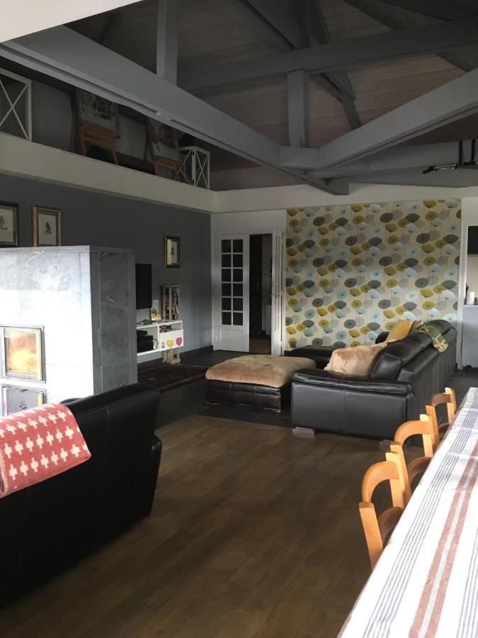 B&B Les Hauts D'오르난스 외부 사진