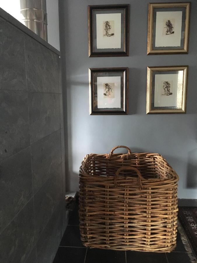 B&B Les Hauts D'오르난스 외부 사진