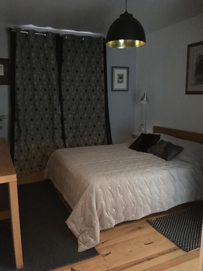 B&B Les Hauts D'오르난스 외부 사진