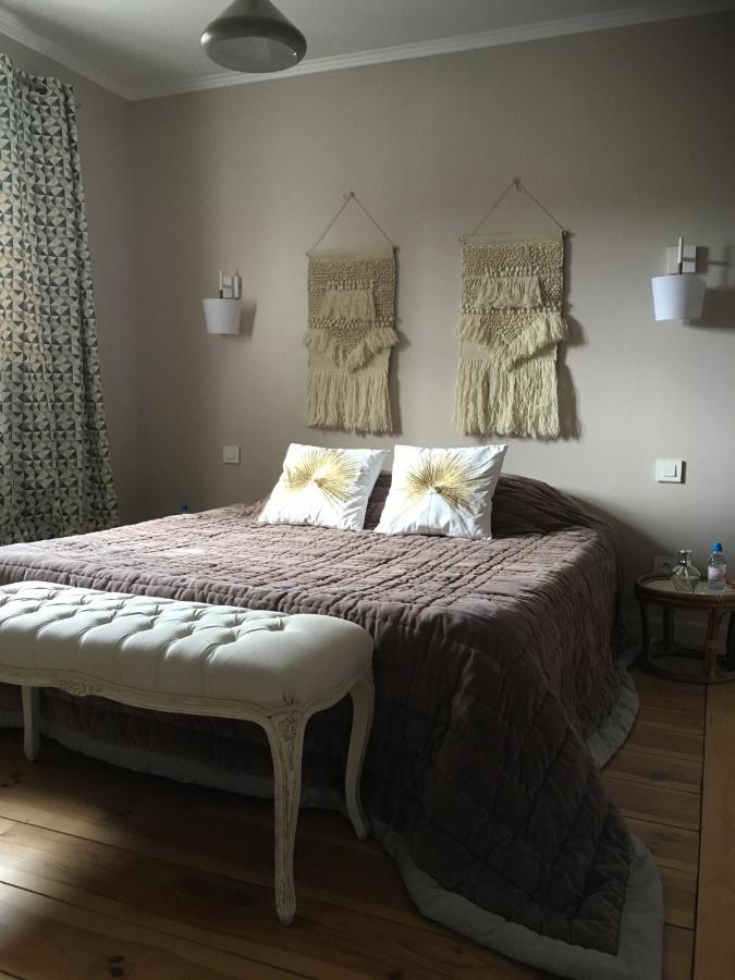B&B Les Hauts D'오르난스 외부 사진